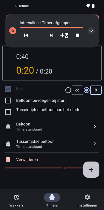 De reeks Intervallen uitgeklapt op het tabblad Timers van Risetime: zijn twee timers, 0:40 lopend op 0:32 en 0:20, Lus aan op 8 rondes (de andere keuze is onbeperkt), Beltoon toevoegen bij start en Tussentijdse beltoon aan het einde uit, en de regels Beltoon en Tussentijdse beltoon op Timerstandaard.