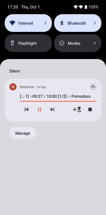 De melding van een Risetime-timer in het meldingenpaneel van de telefoon: één enkele kaart, met zijn bedieningsknoppen, en geen stopscherm.