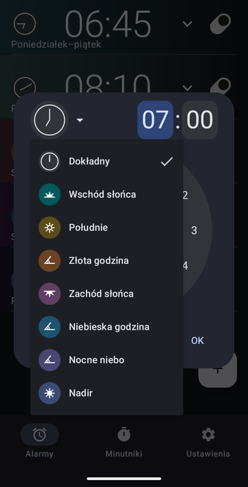 Okno tworzenia alarmu z otwartym menu kotwic: Dokładny, Wschód słońca, Południe, Złota godzina, Zachód słońca, Niebieska godzina, Nocne niebo i Nadir.