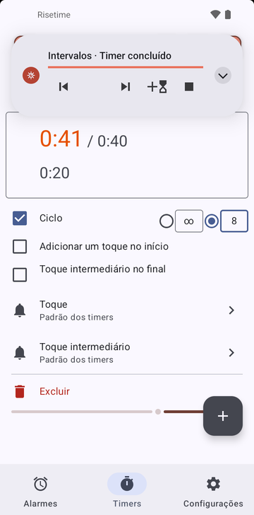 A sequência Intervalos aberta na aba Timers do Risetime: seus dois timers, 0:40 rodando em 0:32 e 0:20, Ciclo ativado em 8 voltas (a outra opção é ilimitado), Adicionar um toque no início e Toque intermediário no final desligados, e as linhas Toque e Toque intermediário em Padrão dos timers.
