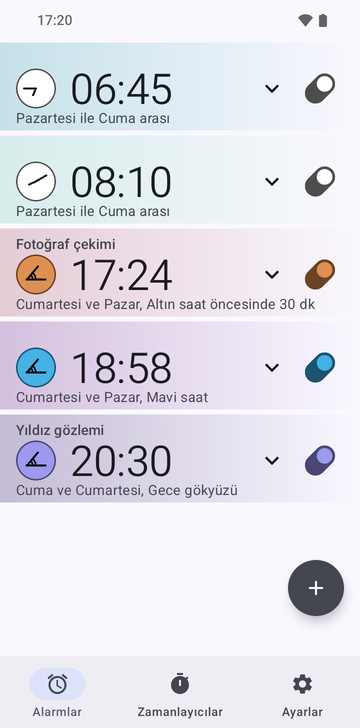 Beş alarmlı Risetime alarm listesi: pazartesi–cuma 06:45 ve 08:10; pazar ve cumartesi 17:24 Photo shoot, Golden hour'dan 30 dk önce; pazar ve cumartesi 18:58, Blue hour; cuma ve cumartesi 20:30 Stargazing, Night sky.
